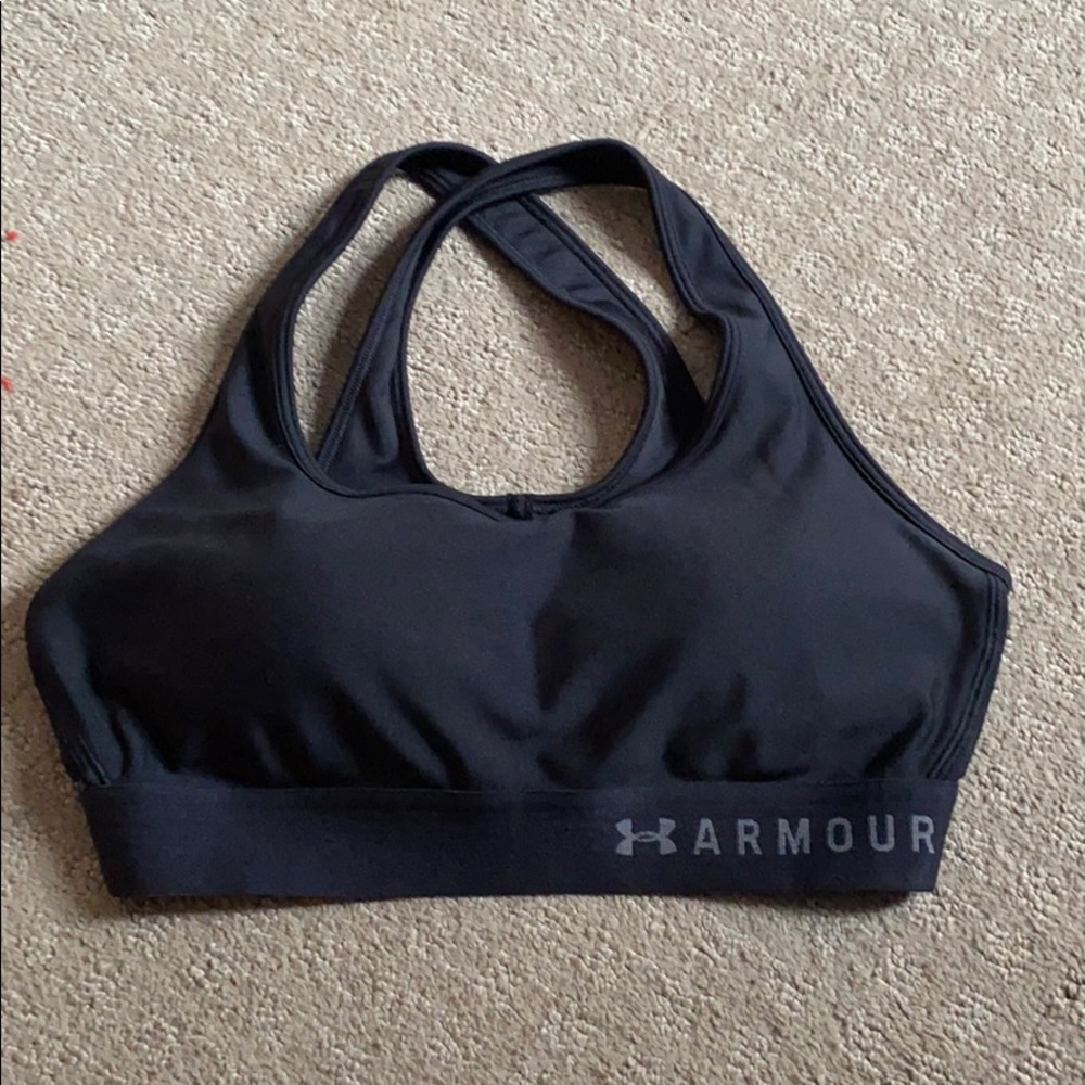 UNDER ARMOUR sports bra